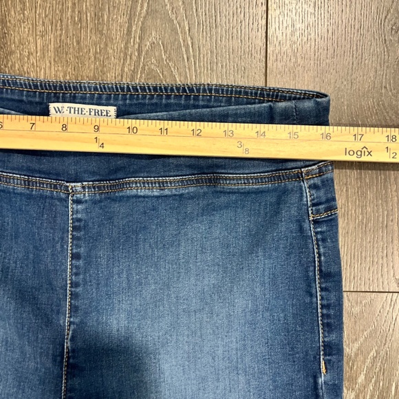Free People Jeans Womens Large We The Free Pull On Flare Boot Cut Mid Rise - Picture 4 of 7